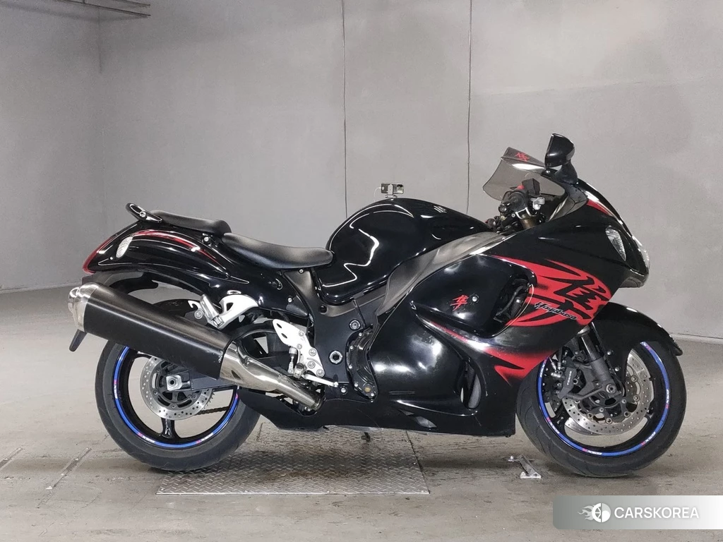 Проданный Suzuki GSX1300R HAYABUSA 2011 из Японии, фото 2