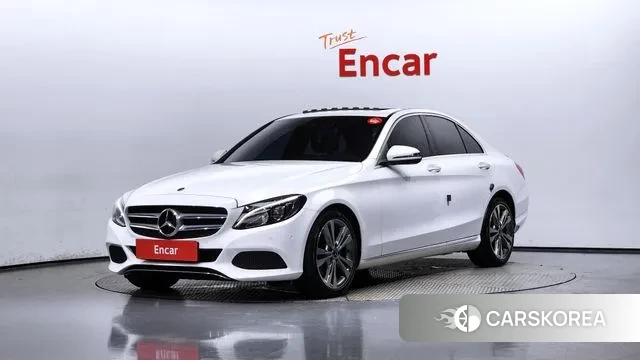Mercedes-Benz C-Class W205 2018 Белый из Кореи