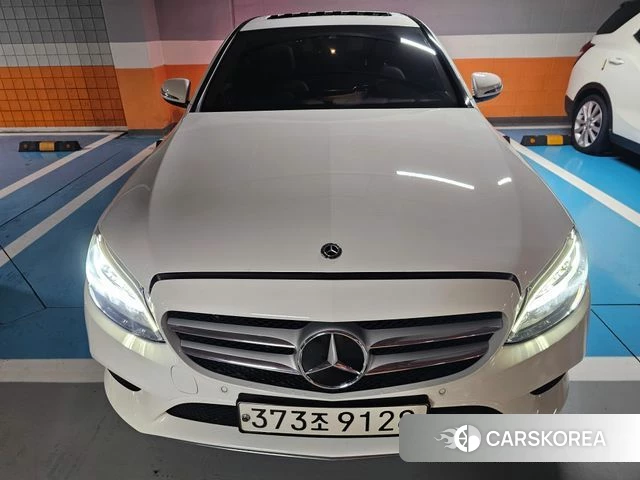 Mercedes-Benz C-Class W205 2020 Белый из Кореи