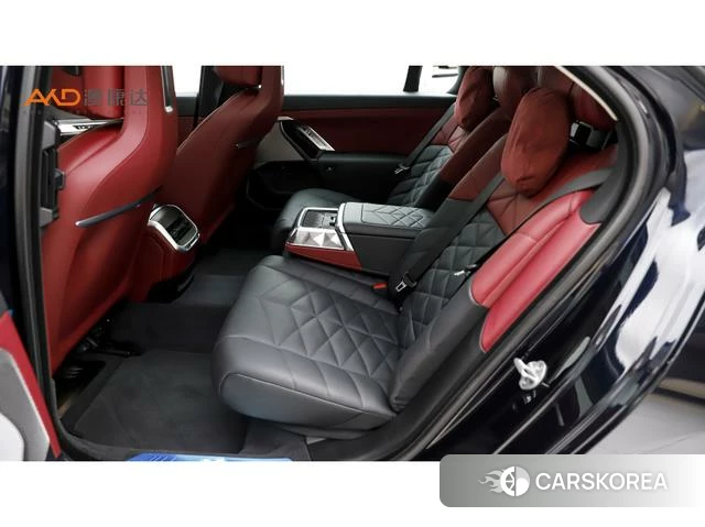 BMW i7 2023 Черный из Китая