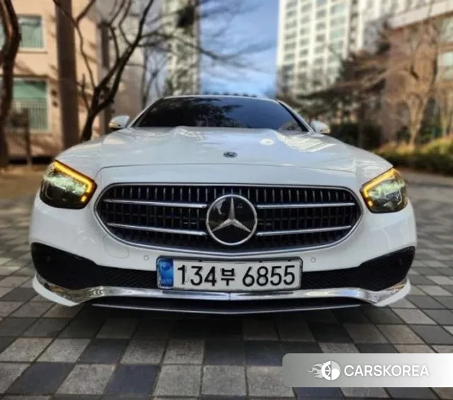 Mercedes-Benz E-Class W213 2020 Белый из Кореи