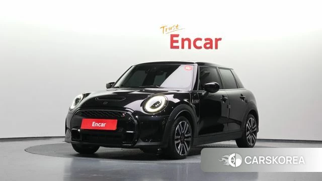 Mini Cooper S 2024 Черный из Кореи