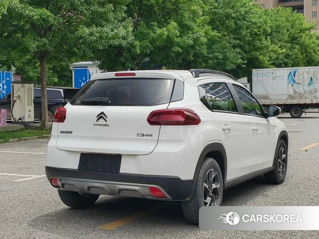 Citroen C3-XR 2023 Белый из Китая