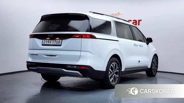 Kia Carnival 4th generation 2020 Белый из Кореи