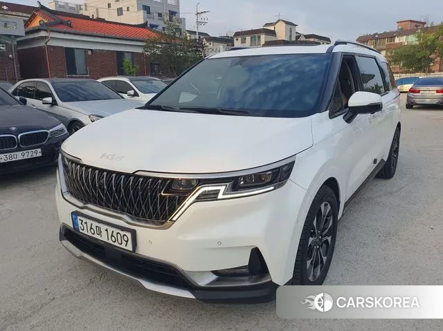 Kia Carnival 4th generation 2021 Жемчужный цвет из Кореи