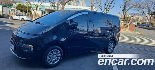 Hyundai Staria 2023 Черный из Кореи