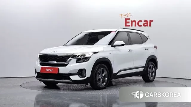 Kia Seltos 2022 Белый из Кореи