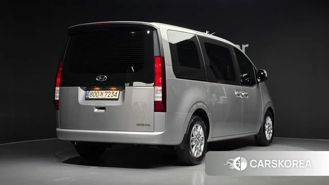 Hyundai Staria 2022 Серебряный из Кореи