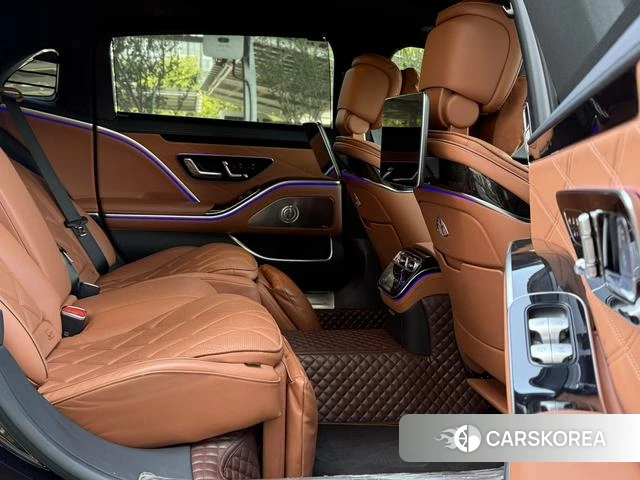 Mercedes-Benz Maybach S-class 2023 Черный из Китая