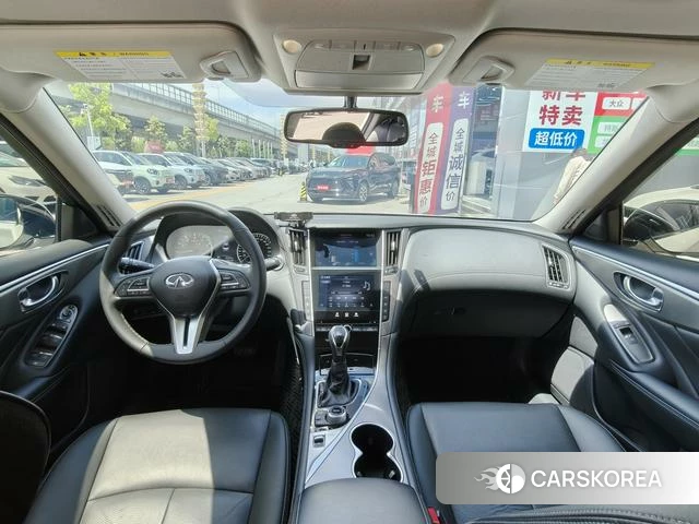 Infiniti Q50L 2023 Белый из Китая