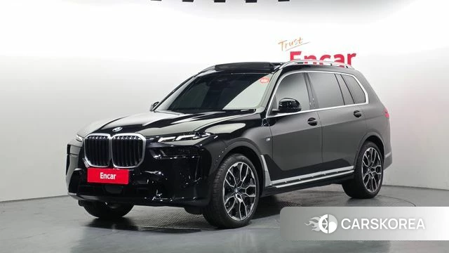 BMW X7 (G07) 2025 Черный из Кореи