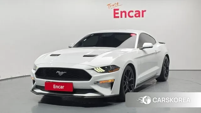Ford Mustang 2018 Белый из Кореи