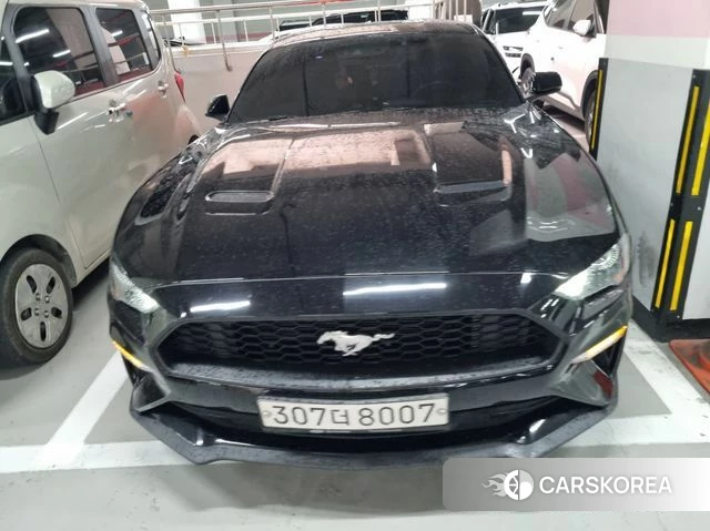 Ford Mustang 2019 Черный из Кореи