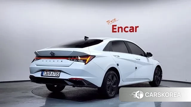 Hyundai Avante (CN7) 2021 Белый из Кореи