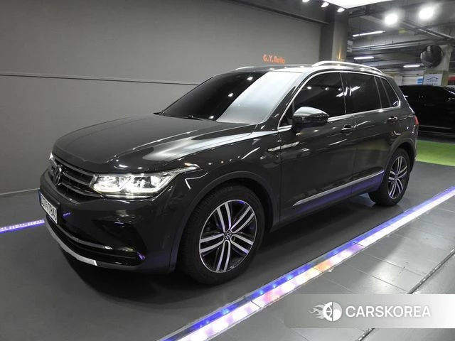 Volkswagen Tiguan second Generation 2021 Серый из Кореи