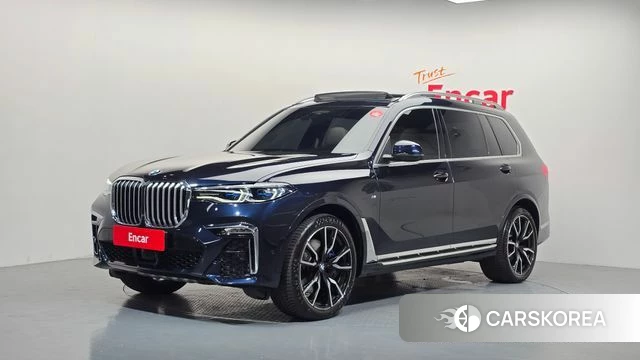 BMW X7 (G07) 2021 Черный из Кореи