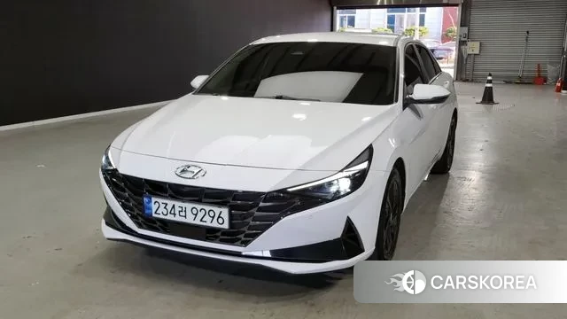 Hyundai Avante (CN7) 2023 Белый из Кореи