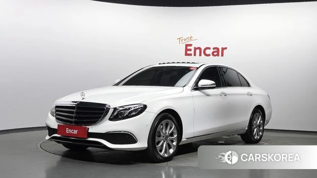 Mercedes-Benz E-Class W213 2020 Белый из Кореи