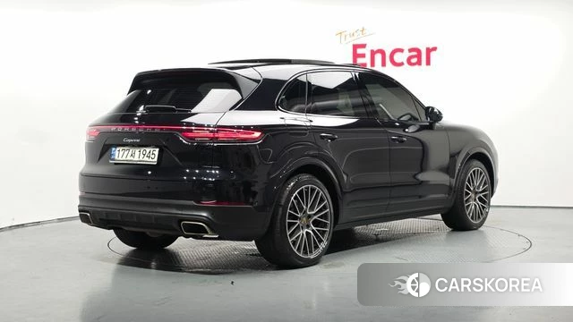 Porsche Cayenne (PO536) 2020 Черный из Кореи