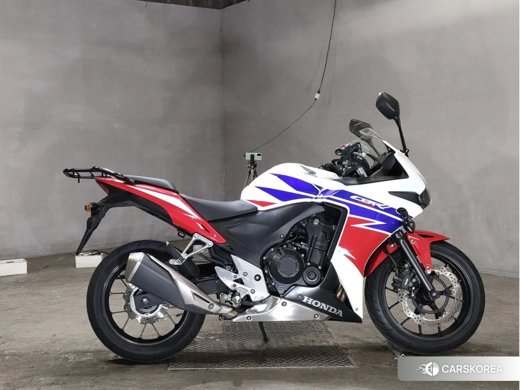 Проданный Honda CBR400R 2016 из Японии, фото 2