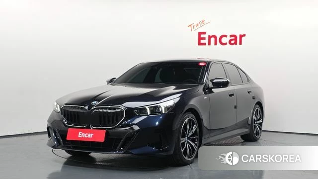 BMW 5 Series (G60) 2025 Черный из Кореи