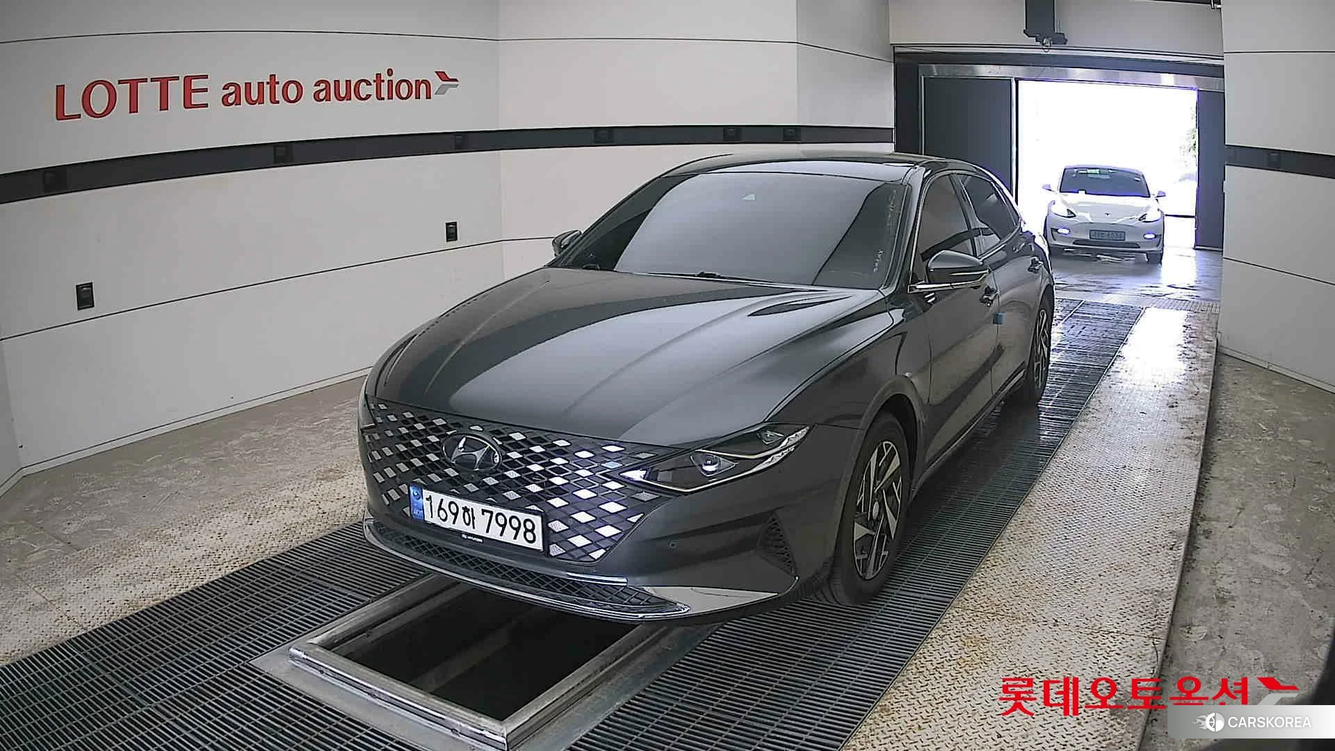 Hyundai Grandeur Hybrid 2022 Nocturne Grey Metallic из Кореи
