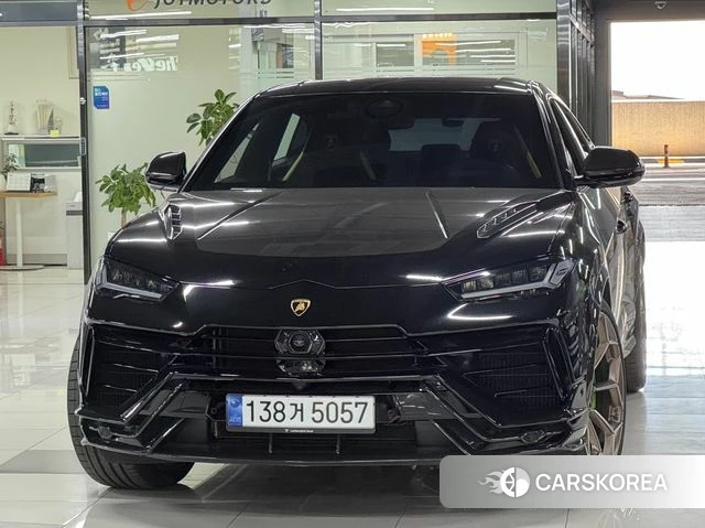 Lamborghini Urus 2024 Черный из Кореи