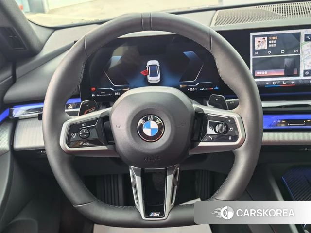 BMW 5 series (imported) 2025 Белый из Китая