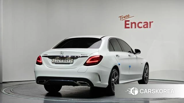 Mercedes-Benz C-Class W205 2020 Белый из Кореи