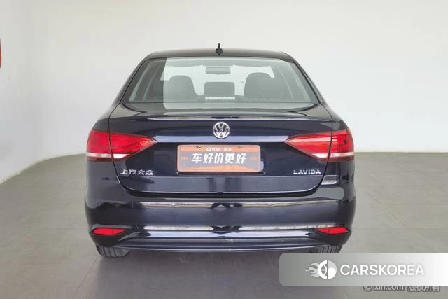 Volkswagen Lavida 2022 Черный из Китая