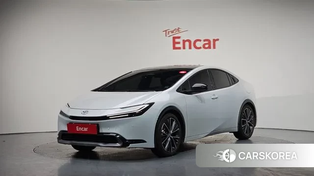 Toyota Prius 5th Generation 2025 Белый из Кореи