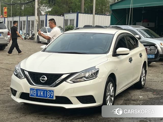 Nissan Xuan Yi 2022 Белый из Китая