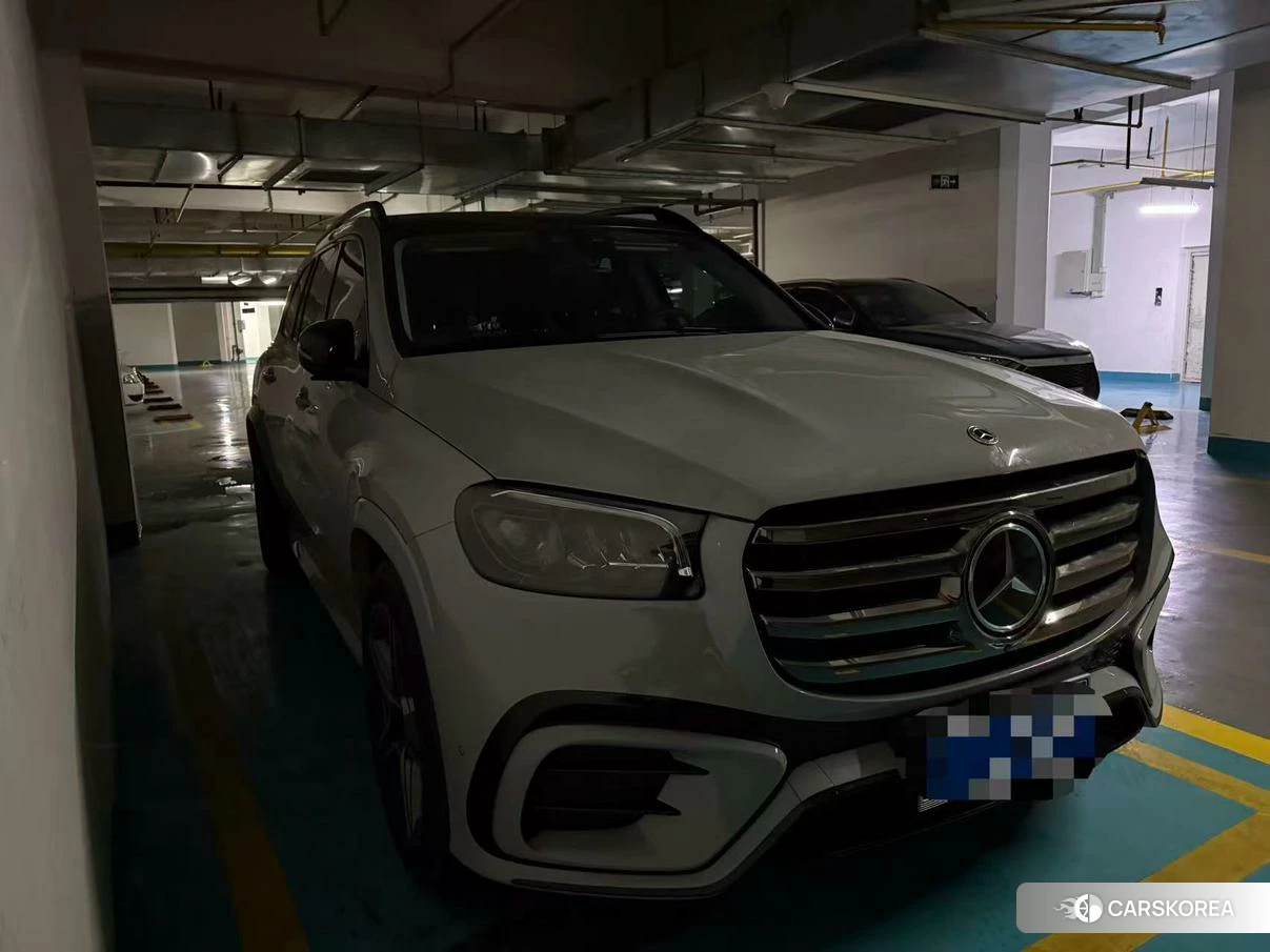 Mercedes-Benz GLS 2023 Белый из Китая
