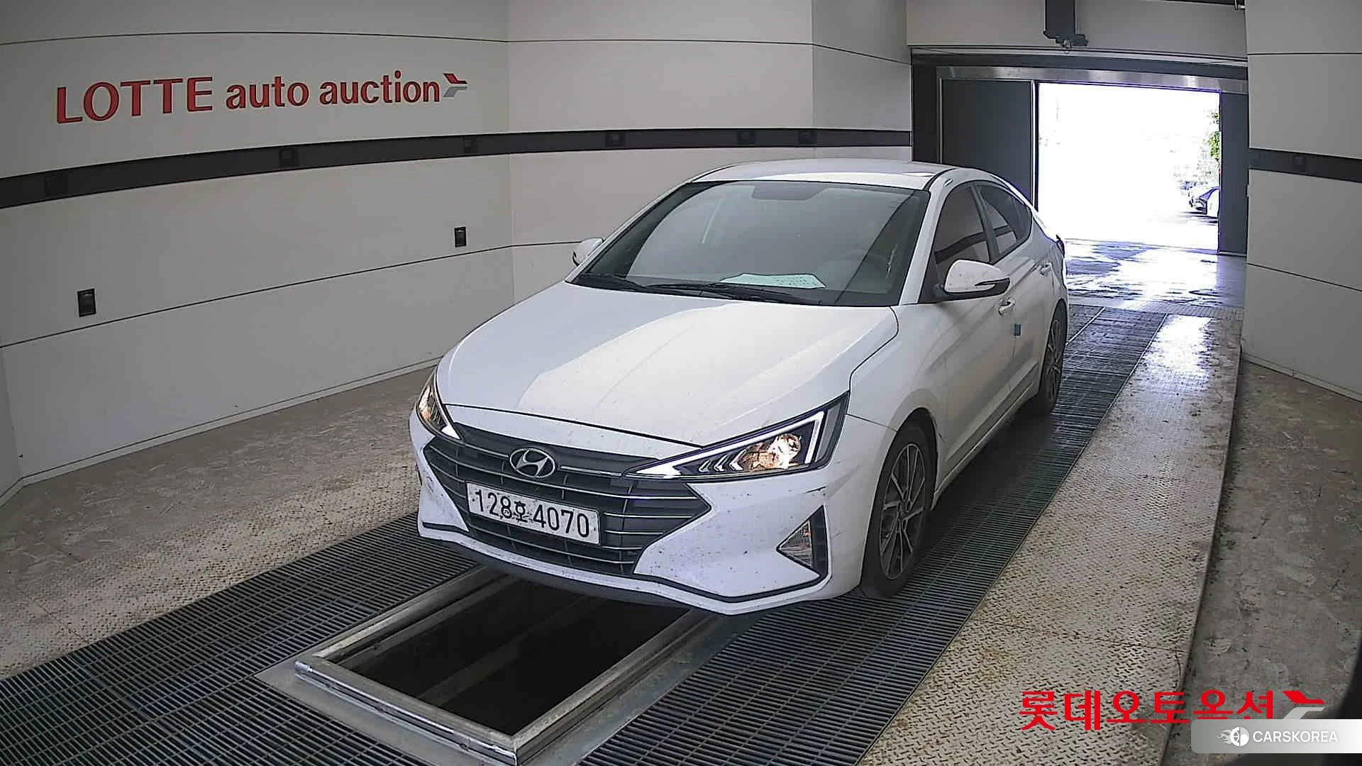 Hyundai Avante 2020 Polar White из Кореи