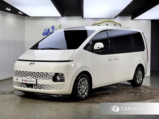 Hyundai Staria 2021 Белый из Кореи