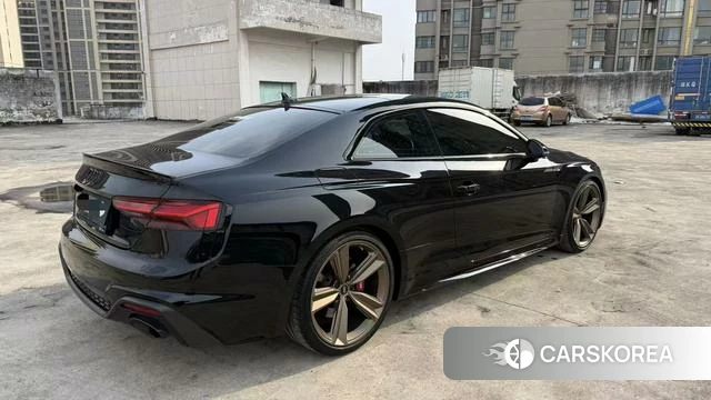 Audi RS 5 2021 Черный из Китая