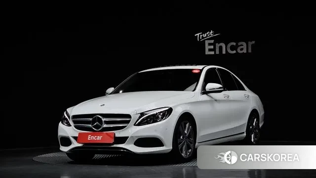 Mercedes-Benz C-Class W205 2018 Белый из Кореи