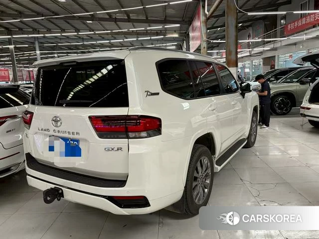 Toyota Landkuluze 2024 Белый из Китая
