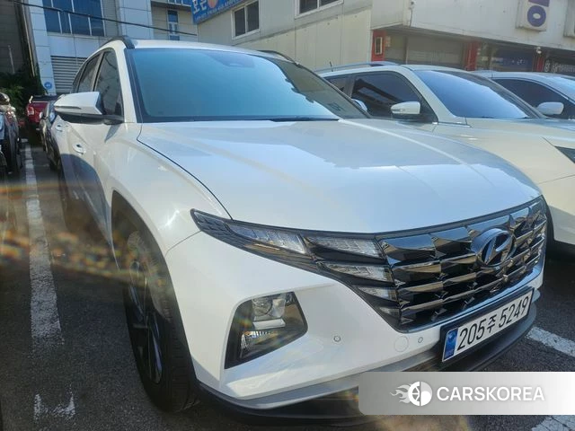Hyundai Tucson (NX4) 2023 Белый из Кореи