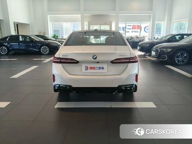 BMW 5 series 2025 Белый из Китая