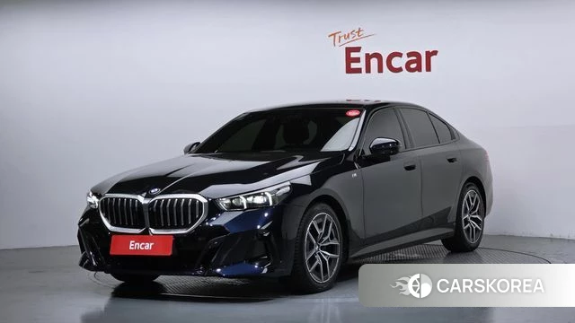 BMW 5 Series (G60) 2024 Синий из Кореи