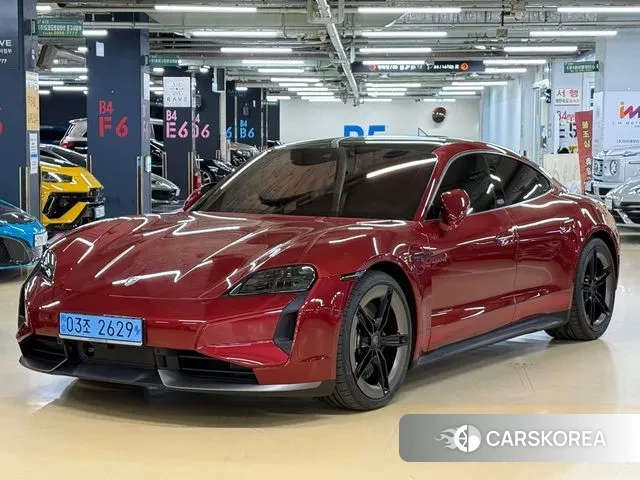 Porsche Taycan 2025 Красный из Кореи