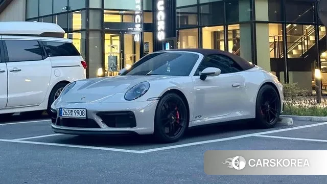 Porsche 911(992) 2024 Серебристо-серый из Кореи