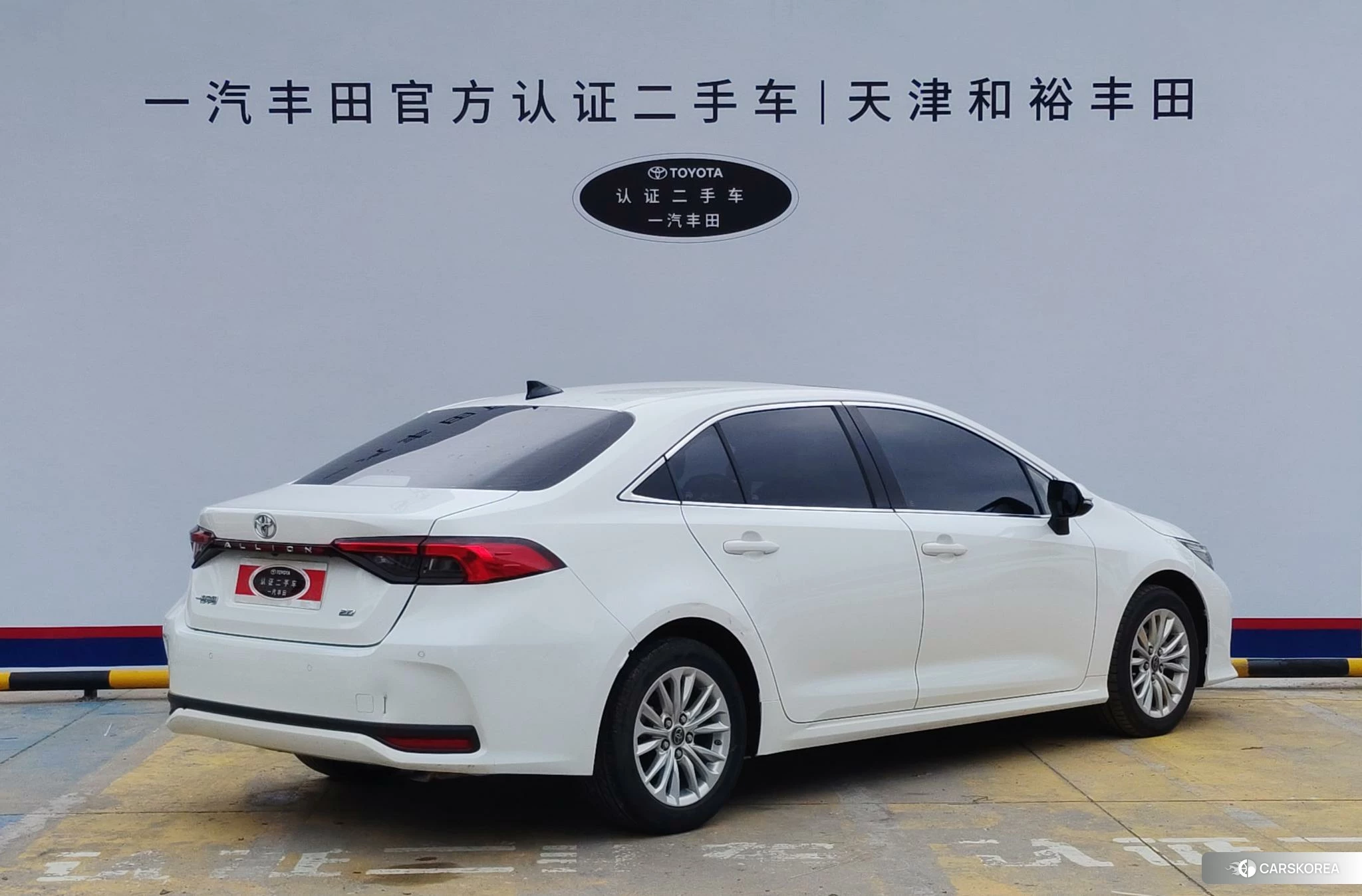 Toyota Asian lion 2021 Белый из Китая