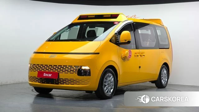 Hyundai Staria 2024 Желтый из Кореи