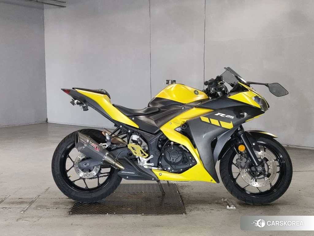 Проданный Yamaha YZF-R25 2016 из Японии