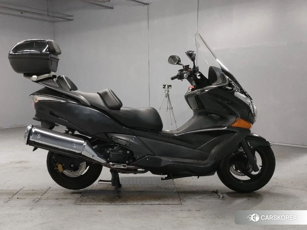 Проданный Honda SILVER WING 600 GT 2011 из Японии, фото 2