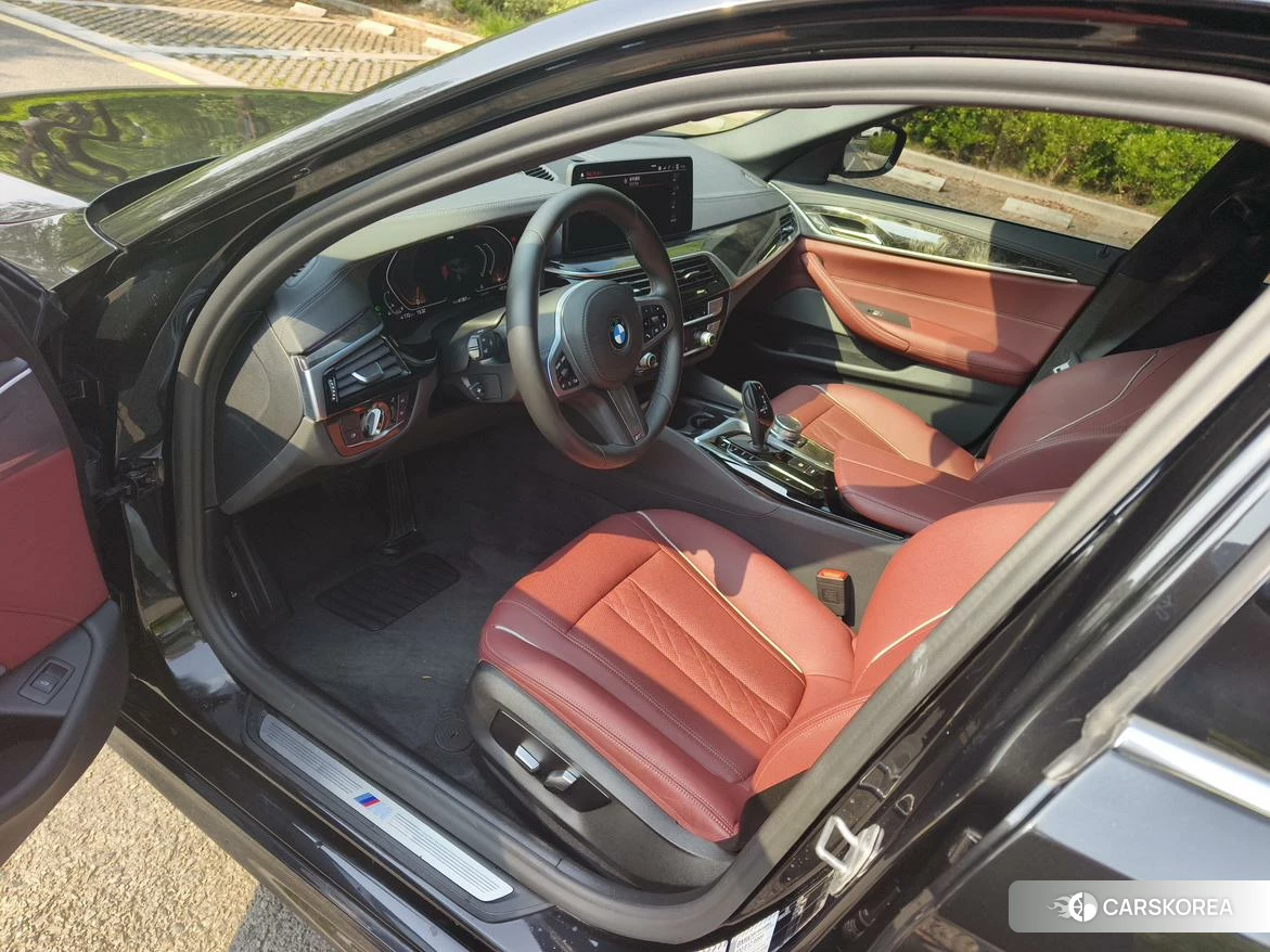 BMW 5 series 2020 Черный из Китая