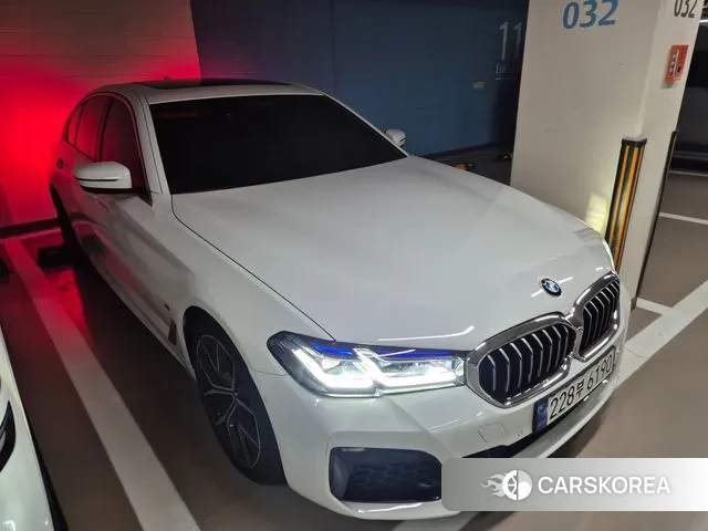 BMW 5 Series (G30) 2023 Белый из Кореи
