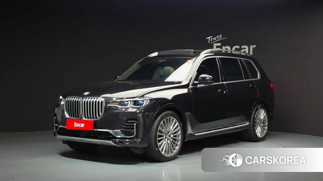 BMW X7 (G07) 2022 Черный из Кореи